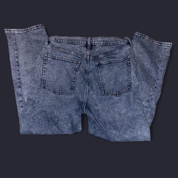 Old Navy Women's High Rise Light Blue Jeans - Picture 3 of 3